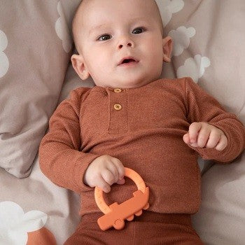 Conjunto de 2 Mordedores Silicone Deer Friends Papaya/Sand - Done by Deer