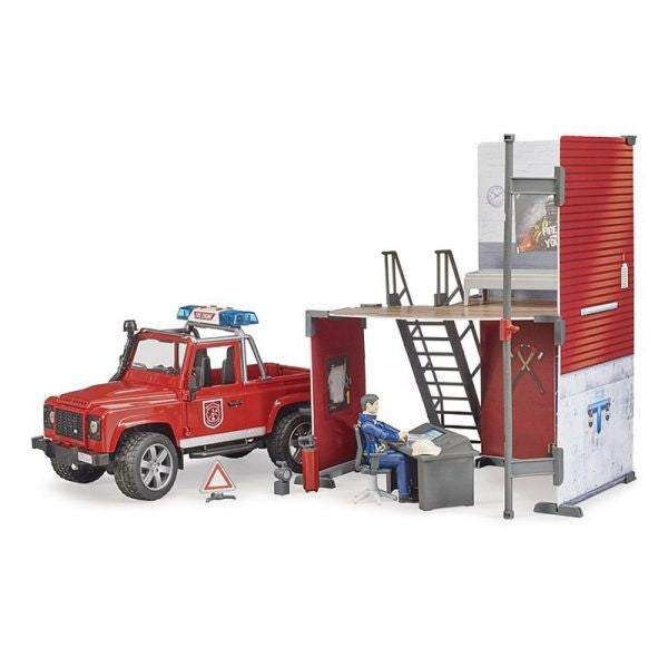 Quartel de Bombeiros c/Land Rover Defender e Figura - Bruder