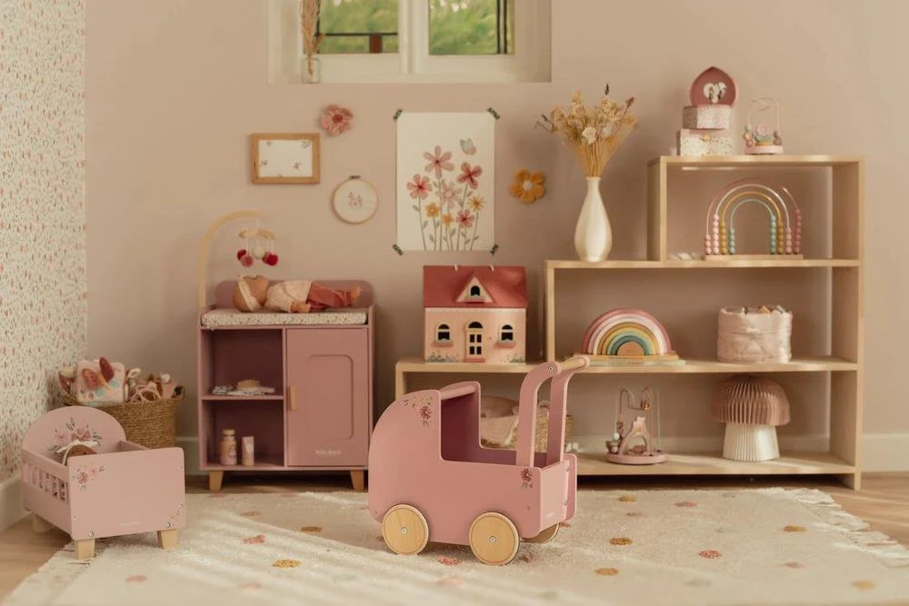 Little Dutch - Carrinho para Bonecas em Madeira com Acessórios